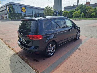 Volkswagen Touran Comfortline 2.0 TDI 110kW DSG - 4