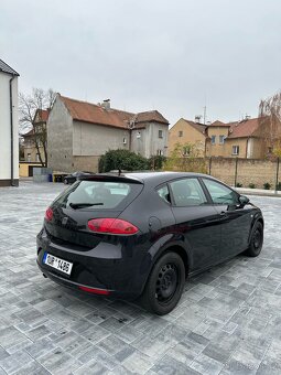 Seat Leon 1.6 tdi dsg parkovací kamera Isofix klimatizace - 4