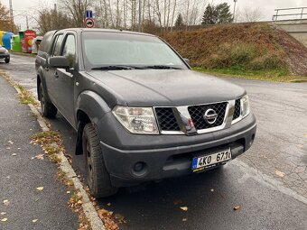 NISSAN NAVARA DOUBLE-CAB 2,5dci - 4