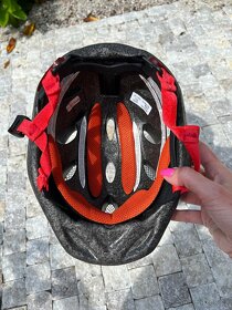 Giro helma na kolo - 4