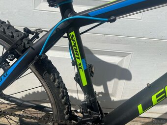 Juniorské horské kolo 26” – 21 převodů Shimano, rám 16” - 4