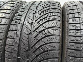 Zimní pneu 225/40/19 Pirelli+Michelin - 4