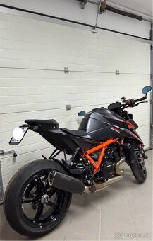 KTM 1390 Super Duke R - 4