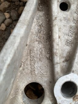 Přední nápravnice VW Touran se stabilizátorem - 4