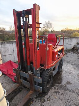 Vysokozdvižný vozík Desta diesel motor Zetor 25 - 4