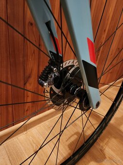 Prodám e-bike Wilier Cento1 Hybrid Ultegra 2022 modré/černé - 4