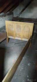 Dřevěná jednolůžková postel - 4