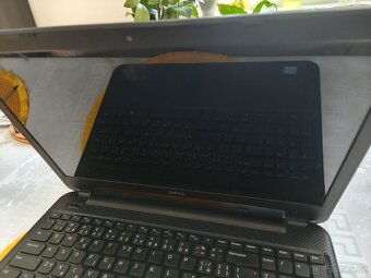 Dell Inspiron 3521 na ND - 4