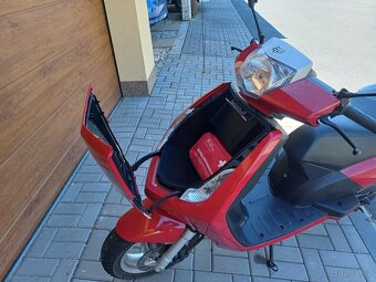 Skútr Peugeot VIVACITY 50 - 4
