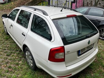 PRODEJ AUTOMOBILU ŠKODA OCTAVIA 8B5 9022 - 4