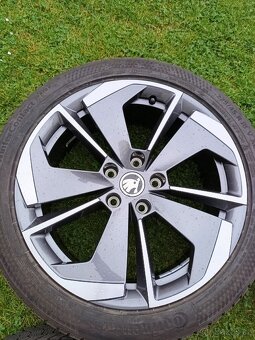 ALU sada Škoda COMET 7,5x18 5x112 ET48 zimní (Octavia iv) - 4