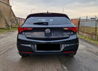 Opel Astra IV 1.6 CDTI 81kw Cosmo - 4