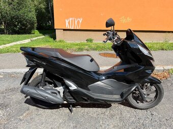 Honda PCX r. 2020 12 tis. nájezd - 4