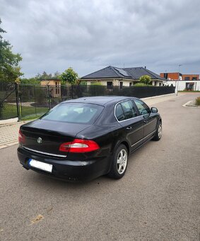 Škoda Superb 2.0TDI 103Kw Elegance - 4