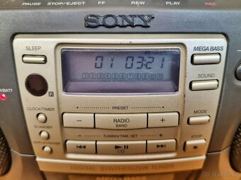 Boombox Sony CFD-370 + 15 CD - 4