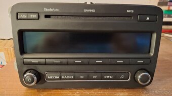 Autorádio Škoda Swing - Originál + PIN, plně funkční - 4