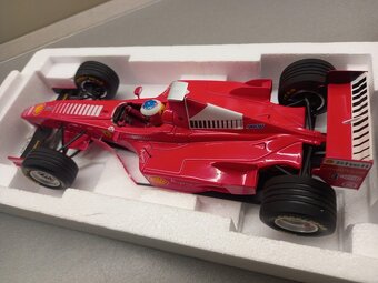 F1 FERRARI F300 1998 MICHAEL SCHUMACHER MINICHAMPS 1:18 - 4