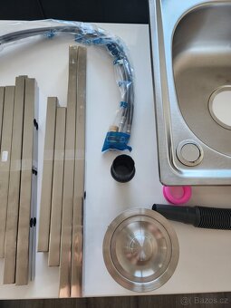 Nerezový dřez s baterií a příslušenstvím – nový set 42×37×13 - 4