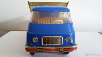 Staré nákladní auto na setrvačník NDR 1968 - 4