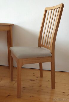 prodám jídelní stůl + 4 židle - 4