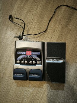 Kytarový multiefekt Digitech RP80 - 4