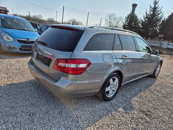 Mercedes E220 - 4