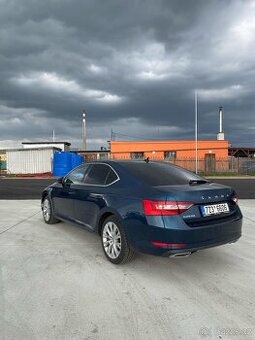 Škoda Superb 2.0 TDI  jen 39 tis.km - 4