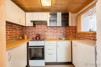 Prodej chaty 93 m2, pozemek 490 m2, Holice Podlesí - 4