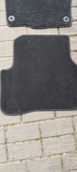 Prodám originální látkové koberečky b7 - 4