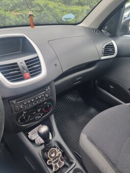 Peugeot 206+ - 4