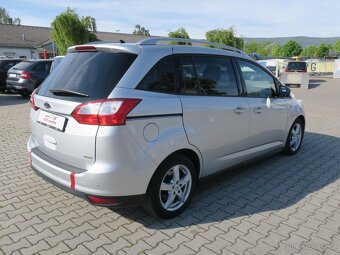Prodám Ford Grand C-Max 1.0 i 92 kW 7-míst - 4