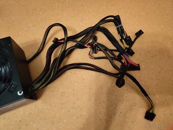 cooler master GX 550W - 4