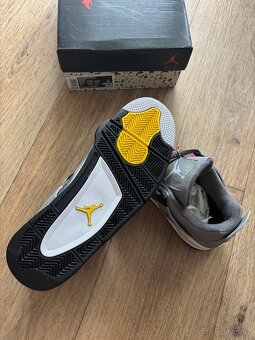 Jordan 4 Retro Cool Grey 43 - 4