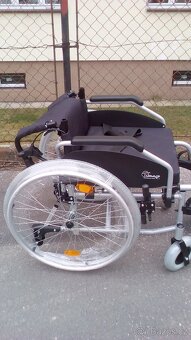 INVALIDNÍ VOZÍK-45 a 50cm -ZADNÍ BRZDY-ZASÍLÁM PO ČR - - 4