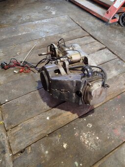 Motor čtyřkolka - 4