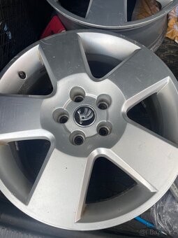 ORIGINÁL ALU KOLA ŠKODA R17 - 4