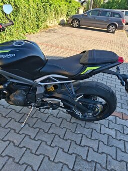 Triumph Street Triple 765 RS - 4