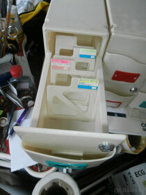 Boxy plastové uzamykatelné 7 ks celek za 400 kč - 4