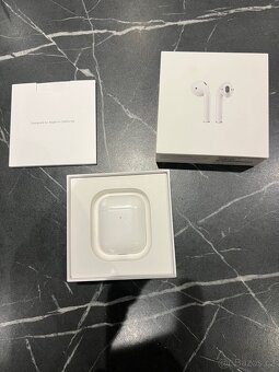 Apple AirPods - 4