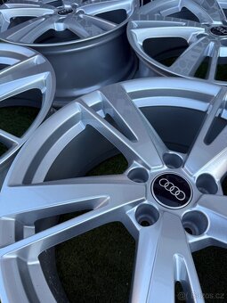 Originál alu kola Audi RS3 S3 A3 5x112 R19 nová sada - 4