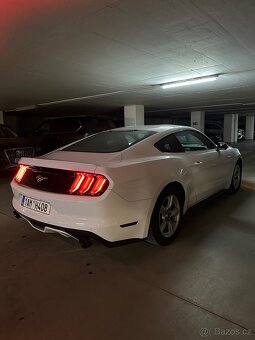 Ford Mustang 2.3 EcoBoost 2015 - 4