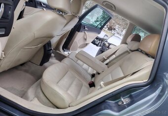 prodám béžový interiér do Škody Octavie 2 kombi - 4