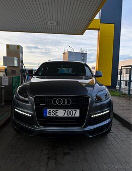 Audi Q7 4L Quattro - 4