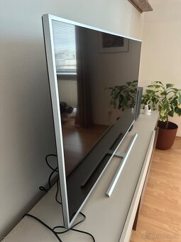 Stříbrná televize Philips - 4