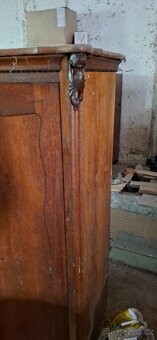 Starožitná skříň - 4