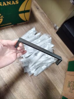 Nábytkové úchytky - 4