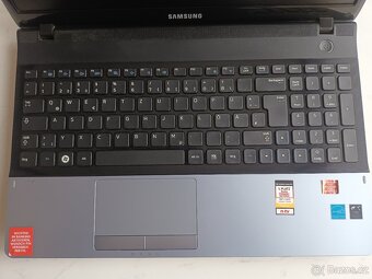 Samsung 305E (čtyřjádrový procesor ) RAM 6 GB SSD - 4