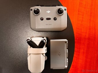 DJI Mini 2 SE Fly More Combo - 4