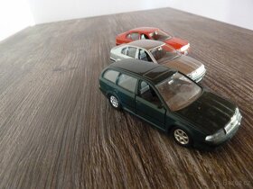 KDN ŠKODA Octavia 1:43 pouze zelená - 4