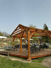 Dřevěné podium/pergola - 4